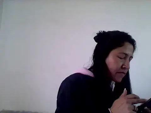 Snapshot of Mapisloop chatting on 02-13-26, 03:23 Mapisloop online show from 02-13-26, 03:23