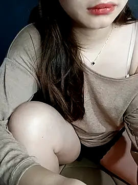 Snapshot of ChanChanLy chatting on 02-24-26, 02:01 ChanChanLy online show from 02-24-26, 02:01