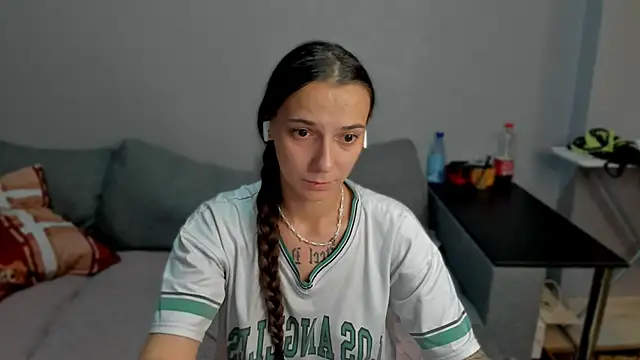 AnnaMized online show from 01-10-26, 05:52