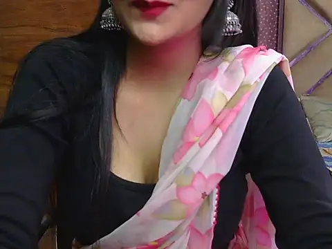 Snapshot of sweet_riyaaa chatting on 06-17-26, 06:46 sweet riyaaa online show from 06-17-26, 06:46