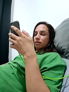 Snapshot of ofjuliaa chatting on 05-01-26, 12:26 ofjuliaa online show from 05-01-26, 12:26