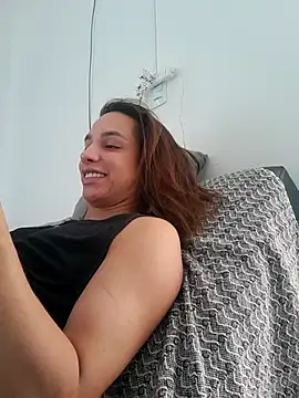 ofjuliaa online show from 04-04-26, 02:12