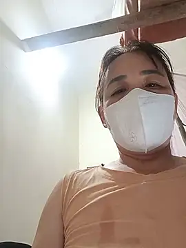 Lyna sexy24 online show from 05-17-26, 11:05