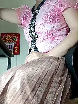 Lyna sexy24 online show from 03-20-26, 11:00