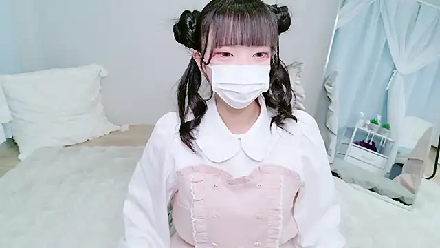 Snapshot of Nonn_chan chatting on 02-17-26, 04:10 Nonn chan online show from 02-17-26, 04:10