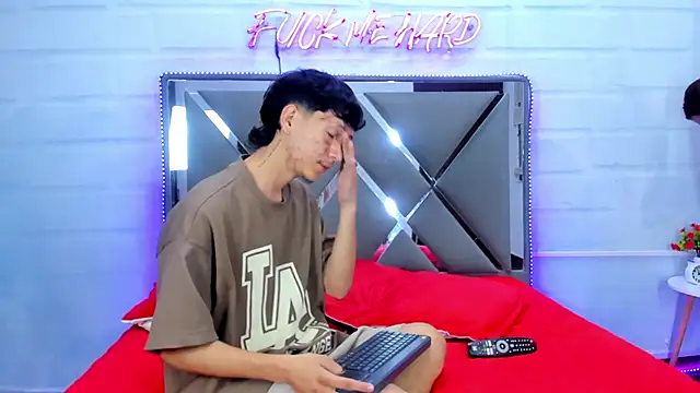 BunnyLove  online show from 02-27-26, 12:11