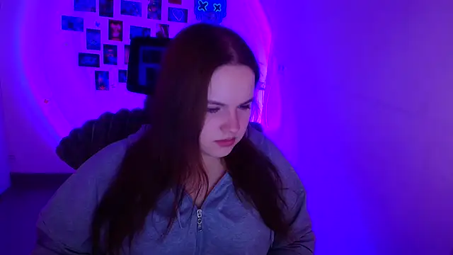 Snapshot of Kitty_Mia_Kitty chatting on 02-22-26, 06:38 Kitty Mia Kitty online show from 02-22-26, 06:38