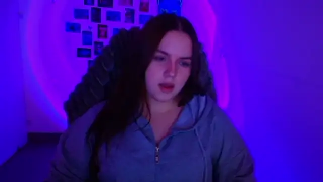 Snapshot of Kitty_Mia_Kitty chatting on 02-21-26, 12:29 Kitty Mia Kitty online show from 02-21-26, 12:29