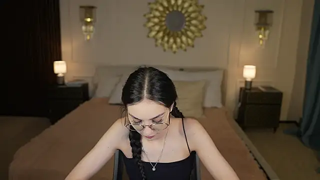 Mila Rose054 online show from 05-20-26, 10:40