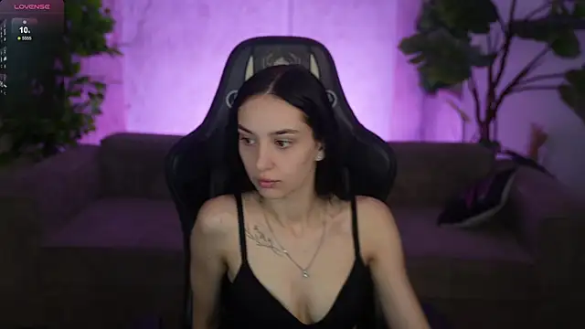Mila Rose054 online show from 06-16-26, 06:57