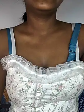 Royal-girl78 online show from 01-11-26, 04:25