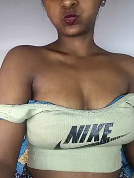 Royal-girl78 online show from 01-06-26, 04:11