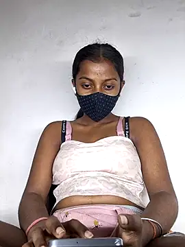 Royal-girl78 online show from 02-26-26, 05:24