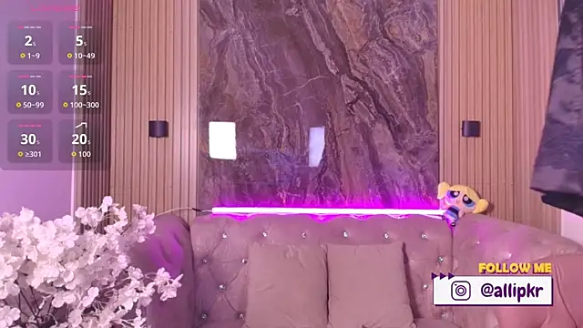 Snapshot of Allison_Parker1_ chatting on 02-17-26, 12:13 Allison Parker1 online show from 02-17-26, 12:13