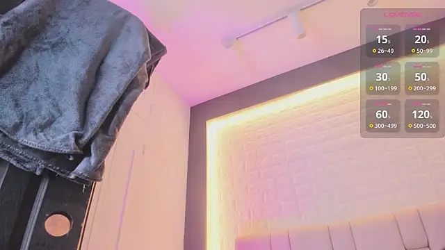 anniemartinez  online show from 01-14-26, 11:47