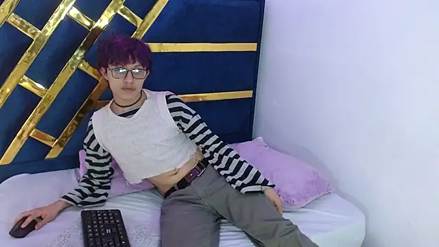 Angel adrien online show from 01-08-26, 12:44