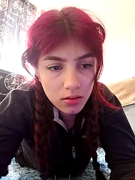 Tamara gomex online show from 03-10-26, 01:15