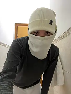 petiteyanel online show from 01-10-26, 07:09