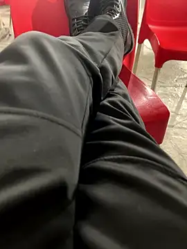 petiteyanel online show from 01-14-26, 12:14