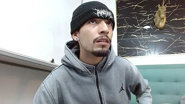 Juan-Jose69 online show from 01-11-26, 03:35