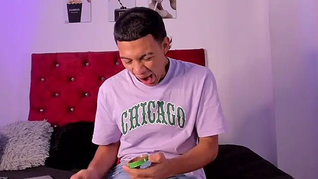 Liamsubtle01 online show from 01-10-26, 11:27