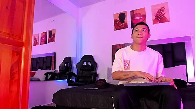Liamsubtle01 online show from 05-05-26, 11:02