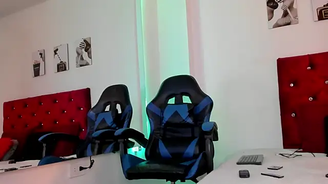 Liamsubtle01 online show from 04-10-26, 05:31