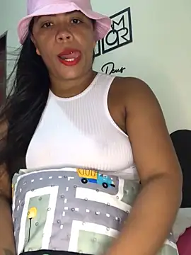 Snapshot of Indiafogosa23 chatting on 02-09-26, 05:33 Indiafogosa23 online show from 02-09-26, 05:33