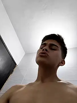 babystripchat31 online show from 01-16-26, 07:29