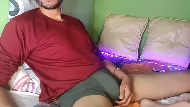 Snapshot of Taylor_Blaze94 chatting on 02-07-26, 12:29 Taylor Blaze94 online show from 02-07-26, 12:29