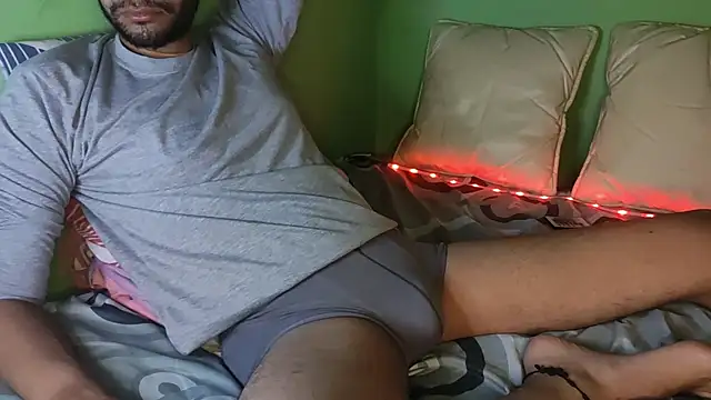 Snapshot of Taylor_Blaze94 chatting on 02-17-26, 12:41 Taylor Blaze94 online show from 02-17-26, 12:41