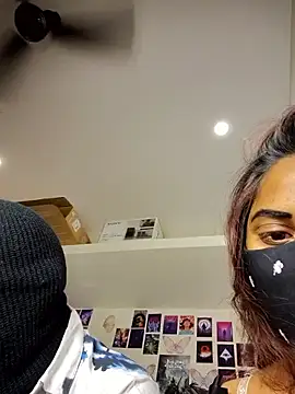 Hot couples 23 online show from 01-14-26, 08:12