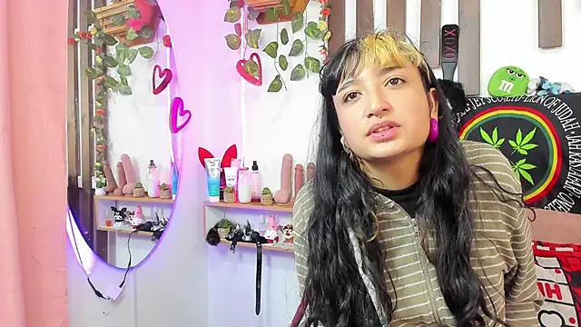 MeowMota  online show from 06-07-26, 04:34