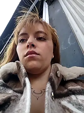 ISABELLA-01  online show from 04-20-26, 08:21