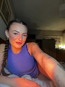 MiaLovesxx online show from 01-16-26, 05:39