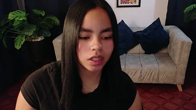 SofiaMante  online show from 03-07-26, 06:57