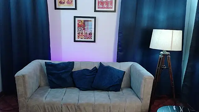 SofiaMante  online show from 05-10-26, 10:52