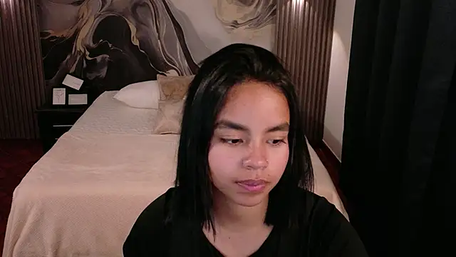 SofiaMante  online show from 05-30-26, 12:50