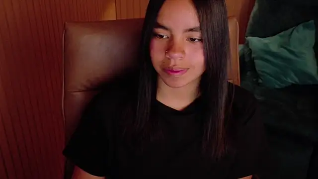 Snapshot of SofiaMante_ chatting on 02-28-26, 05:34 SofiaMante online show from 02-28-26, 05:34