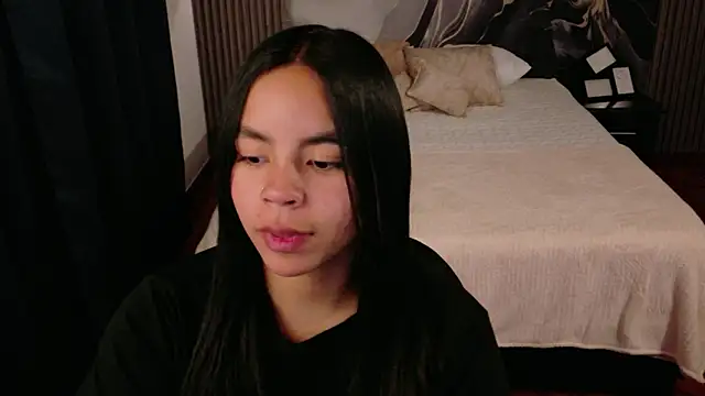 Snapshot of SofiaMante_ chatting on 02-24-26, 09:59 SofiaMante online show from 02-24-26, 09:59