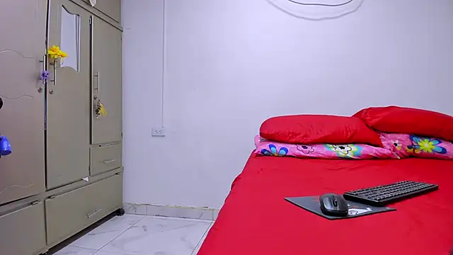 vennuss19 online show from 04-11-26, 07:06