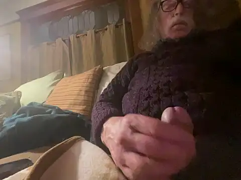 Snapshot of LickYourYoni chatting on 02-03-26, 06:33 LickYourYoni online show from 02-03-26, 06:33