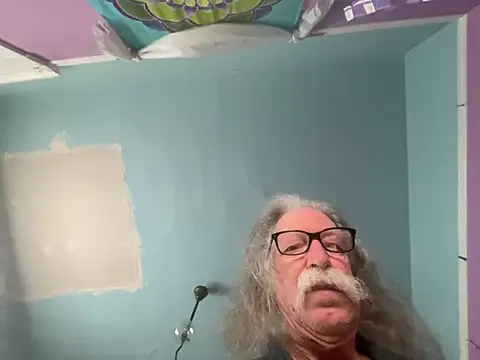 Snapshot of LickYourYoni chatting on 02-28-26, 03:33 LickYourYoni online show from 02-28-26, 03:33