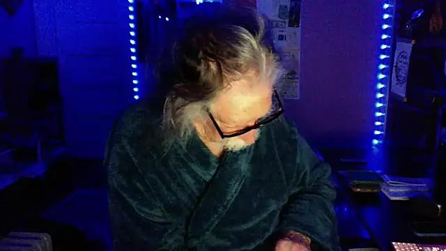 LickYourYoni online show from 03-27-26, 09:43