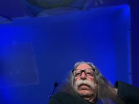 Snapshot of LickYourYoni chatting on 02-24-26, 03:13 LickYourYoni online show from 02-24-26, 03:13