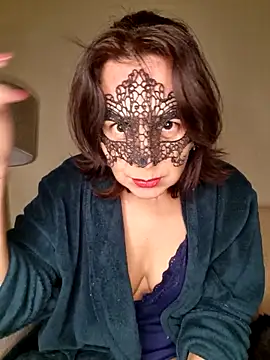 larizinha2026 online show from 04-28-26, 09:08