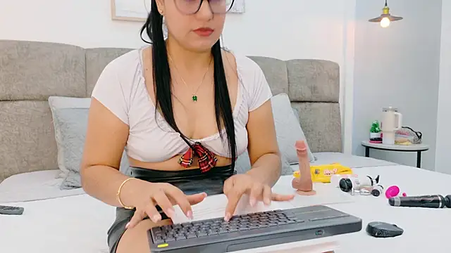 AlmaRose  online show from 05-14-26, 01:08