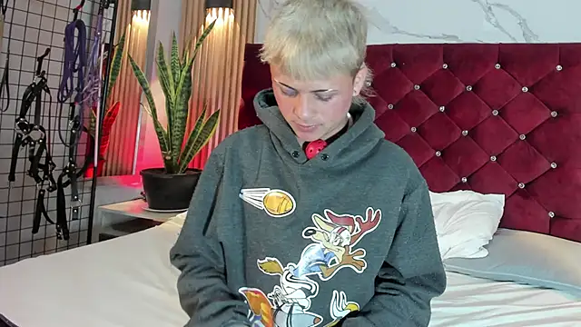 Heiden-Stiven online show from 01-09-26, 03:24