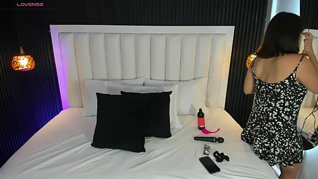 PandoraMiller online show from 02-10-26, 05:12