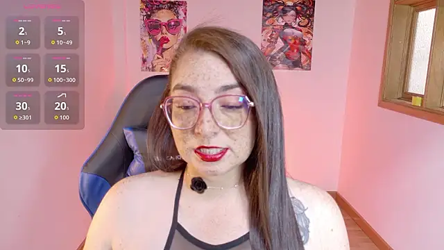 Snapshot of Mariehw_ chatting on 02-05-26, 08:37 Mariehw online show from 02-05-26, 08:37